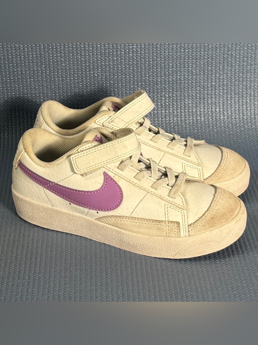 Nike Blazer Low '77 'White Rush Fuchsia' Sneakers Kid’s Size 13C